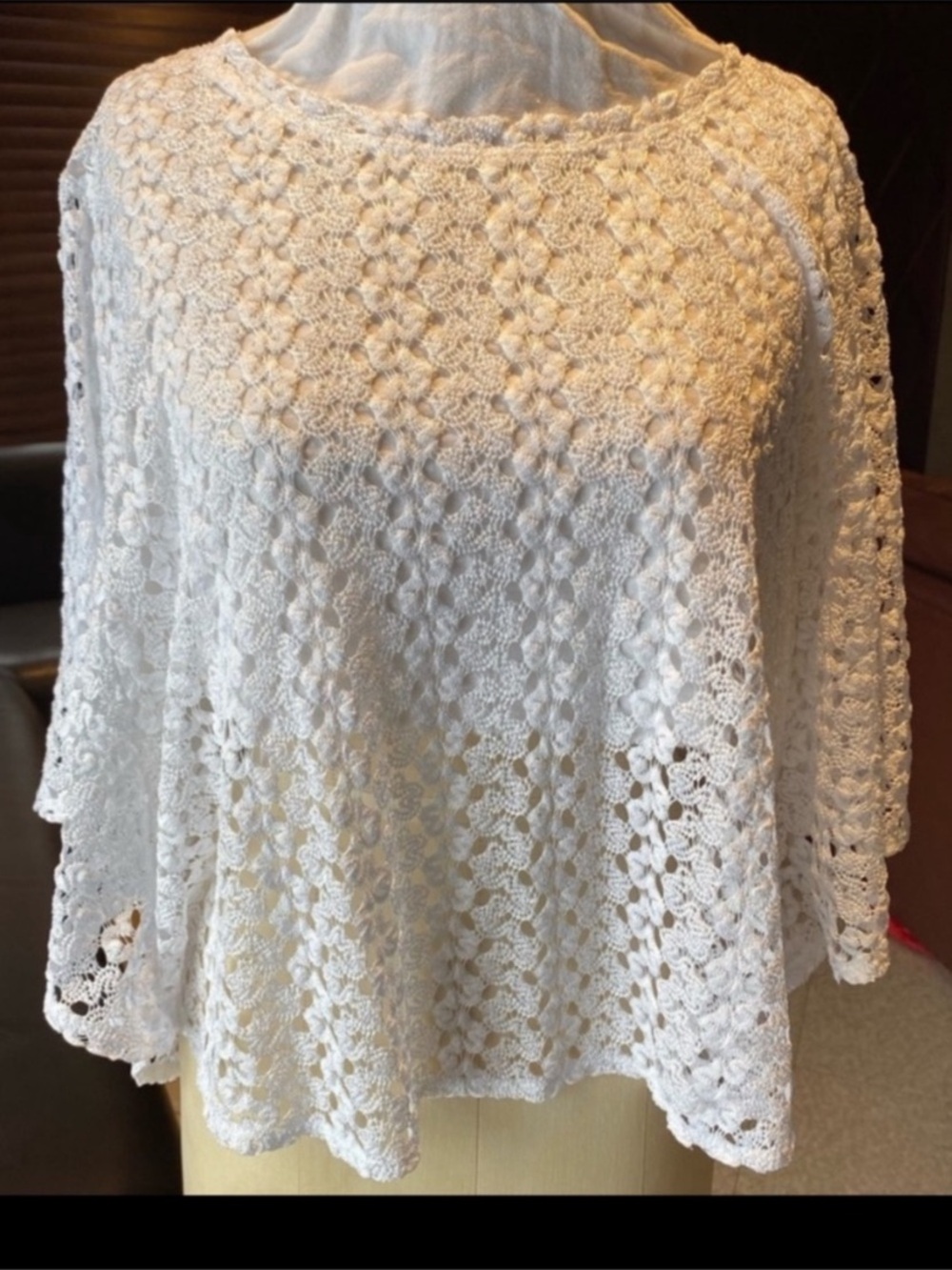 Style & Co White lace shawl / poncho - size XL or smaller NWOT